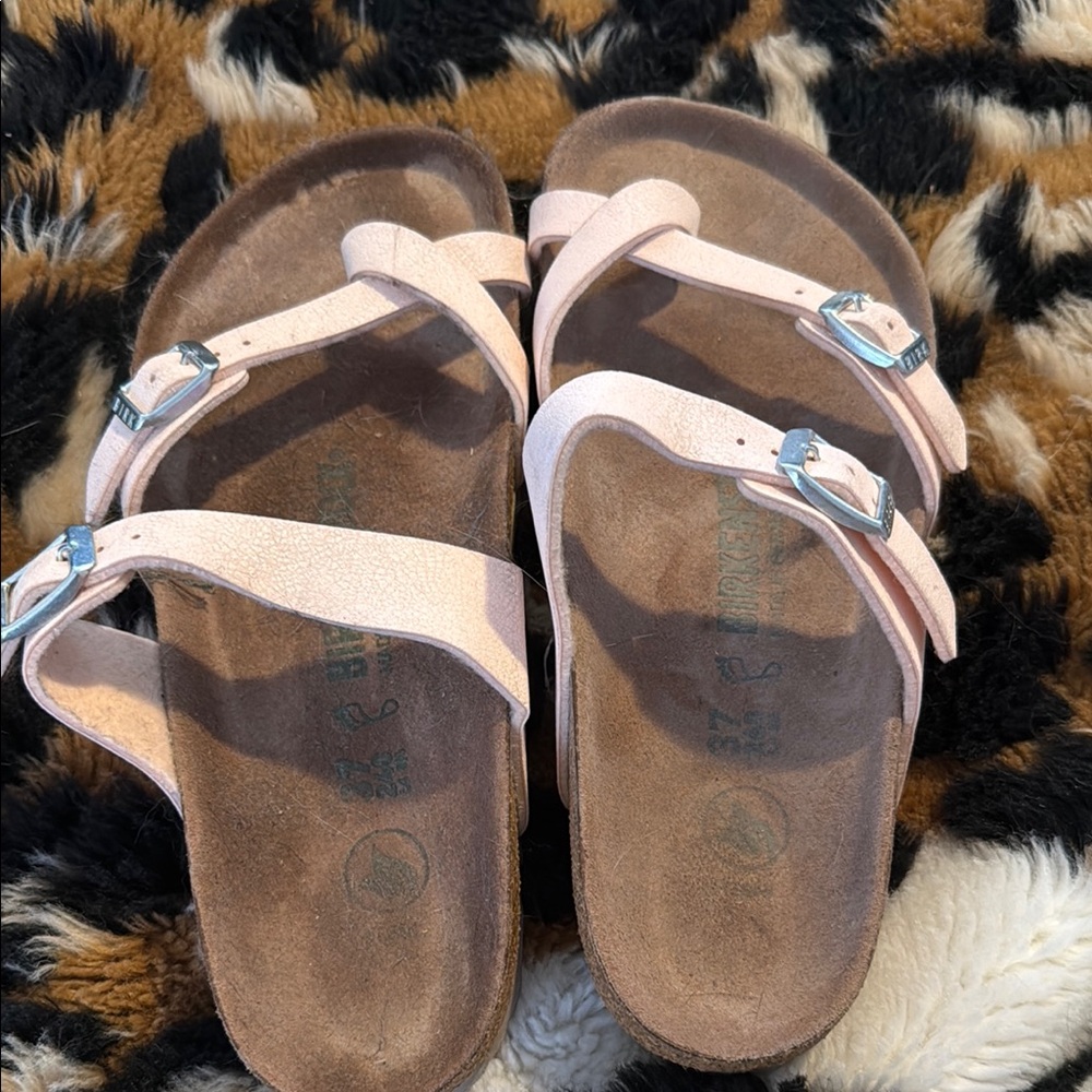 Used Birkenstock Women's Pink Sandals